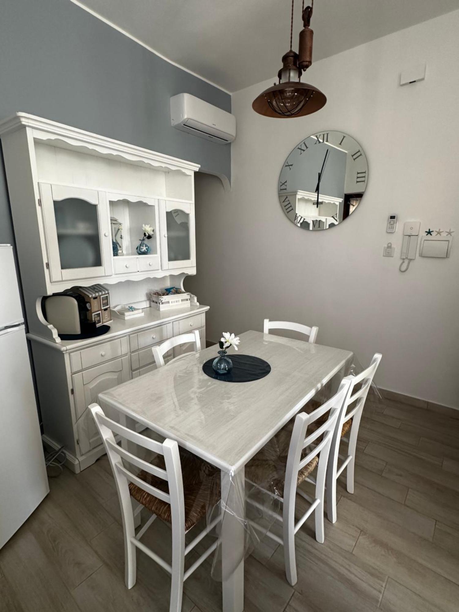 Ferienwohnung La Finestra Di Anna Sul Mare Capo dʼOrlando Exterior foto